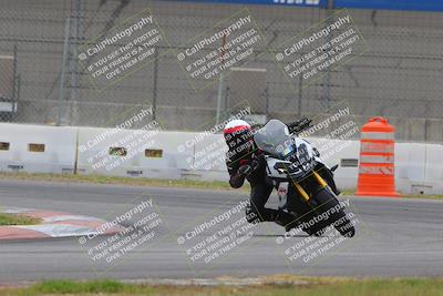 media/Oct-15-2022-Fastrack Riders (Sat) [[9a18b22502]]/Level2/Turn 9 1130am/
